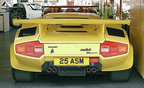 Lamborghini Countach 5000QV
